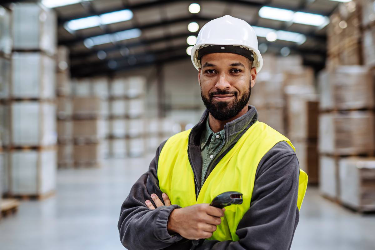 Optimising Storage: The Role of a Professional Pallet Racking Installer